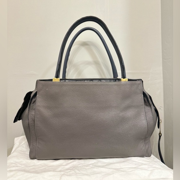 Chloe
Dree Tote Pebbled Leather Medium - Picture 6 of 17
